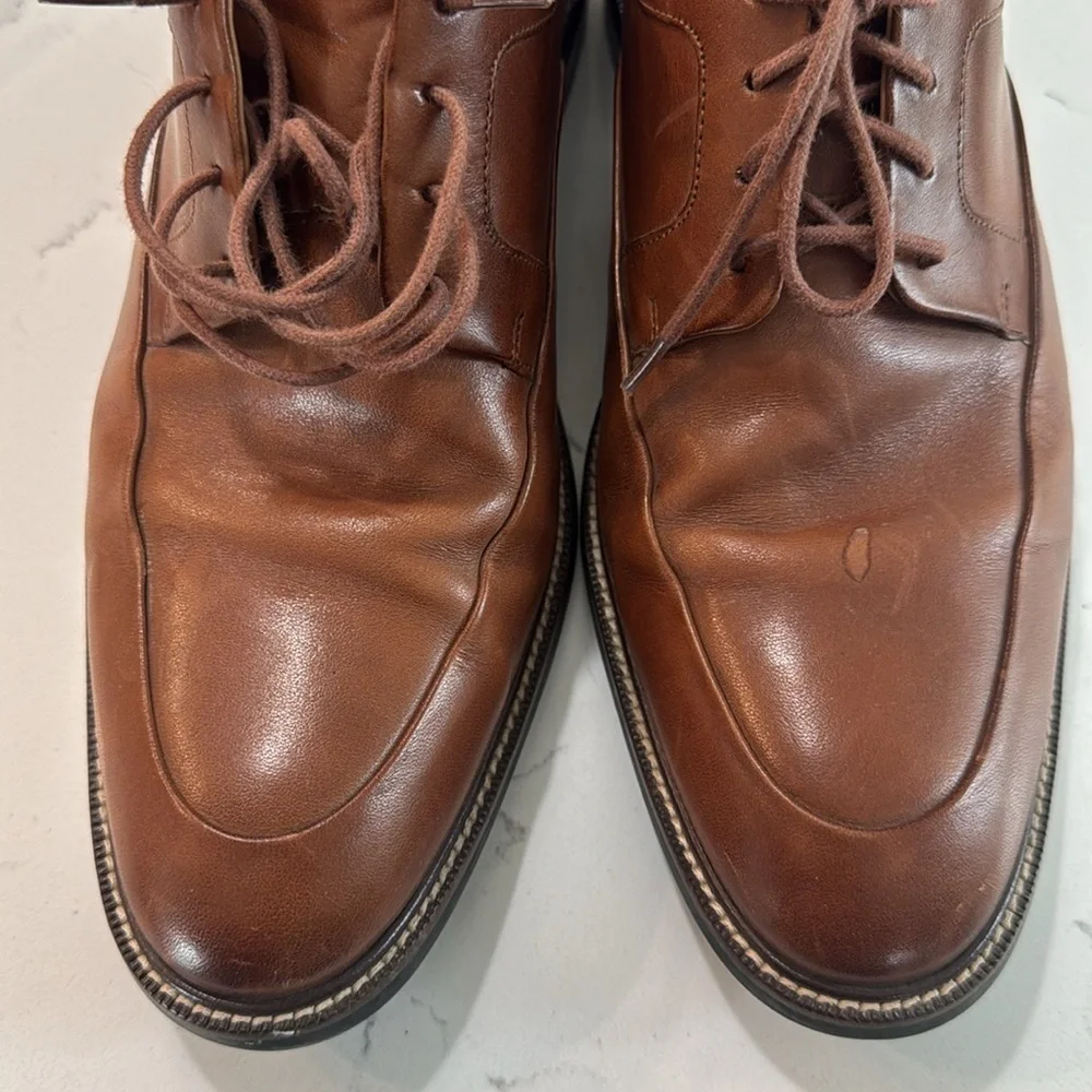 Cole Haan men’s loafer dress shoes.  Brown, men’s size 8.
